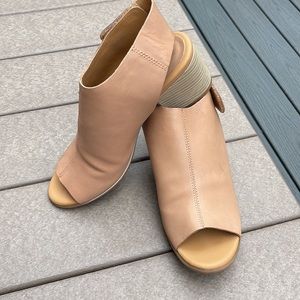 Kork Ease Cayleigh Open Toe Bootie